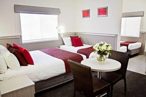 Littomore Aparthotel 4*
